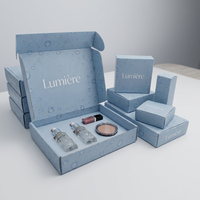 Boîte d'emballage cosmétique en carton ondulé couleur personnalisée pour produits de soin et capillaires, avec insert en papier et gaufrage pour envoi postal