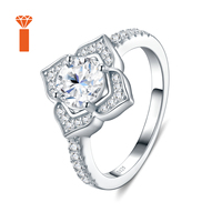 Bague de fiançailles florale pour femme en moissanite, en argent sterling S925, sertie pavé quatre feuilles, bague de mariage certifiée GRA