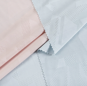 Tissu jacquard structuré effet frais et maille en soie glacée, matière pour <span class=keywords><strong>t</strong></span>-<span class=keywords><strong>shirt</strong></span> de <span class=keywords><strong>sport</strong></span> rafraîchissant pour l'é<span class=keywords><strong>t</strong></span>é, polyester-spandex à séchage rapide. - Product Image 2