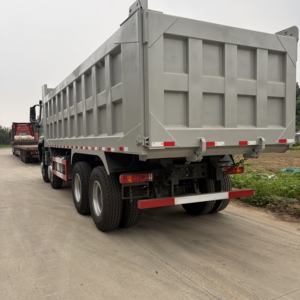 Used SINOTRUK HOWO NX 8x4 <b>12</b> Wheeler Diesel Dump Truck 380HP Heavy Duty Left Steering Weichai FAST Gearbox for Construction - Product Image 3