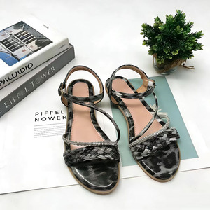 <span class=keywords><strong>Sandalias</strong></span> planas de leopardo de talla grande para mujer, calzado de moda al por mayor 2026 - Product Image 5