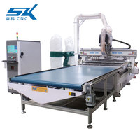 1530 atc bois cnc routeur machine avec système de chargement automatique 3d imbrication atc cnc routeur machine pour la fabrication de portes d'armoire