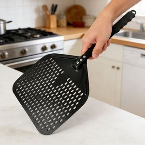 Nouvelle <span class=keywords><strong>pelle</strong></span> à pizza populaire Big Horn, circulaire, gravée, pliable, faite à la main en bois dur et métal - Product Image 1