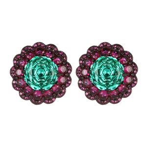 Boucles d'oreilles de haute qualité en cuivre écologique 10*10mm avec zircon vert, plaquées or noir, anti-ternissement, pour un usage quotidien - Product Image 1