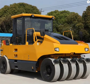 Rouleau compresseur pneumatique CLG6530E de 30 tonnes avec accessoire coupe-herbe et kit de pièces de rechange - Product Image 5