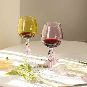 <span class=keywords><strong>Verres</strong></span> <span class=keywords><strong>à</strong></span> <span class=keywords><strong>pied</strong></span> haut en cristal sans plomb <span class=keywords><strong>pour</strong></span> dropshipping d'usine, <span class=keywords><strong>verres</strong></span> <span class=keywords><strong>à</strong></span> vin <span class=keywords><strong>à</strong></span> <span class=keywords><strong>pied</strong></span> haut, design moderne et écologique <span class=keywords><strong>pour</strong></span> une décoration intérieure mignonne et un cadeau idéal - Product Image 4