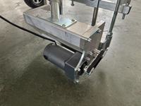 Machine de marquage routier sans air robuste 6,5 CV avec pompe à piston hydraulique importée pour peinture à froid