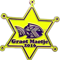 Fabrieksgroothandel op maat gemaakte vergulde, gestempelde, gepolijste metalen verf-imitatie regalia ambachtelijke emaille fee emaille pins