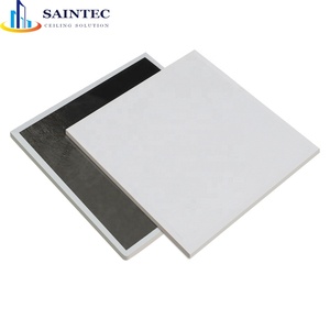 Plaques de <span class=keywords><strong>plafond</strong></span> artistiques contemporaines en PVC et plâtre au design moderne, haute qualité, imperméables, insonorisées, ignifuges, à rayures blanches - Product Image 2
