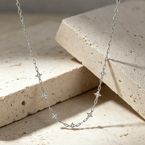 Collar con Colgante de Estrella, Chapado en Rodio, Cadena de Eslabones con Circonita Cúbica, Minimalista, Unisex, para Uso Diario - Product Image 3