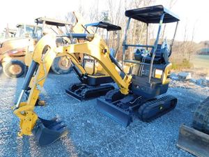 Hot Sale 0.04cbm Excavator <b>Machine</b> 11.8kw SE17SR 1.88ton Mini Crawler Excavator with Spare Parts - Product Image 6