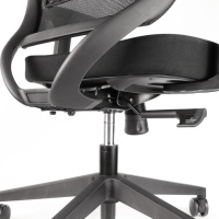 Chaise de bureau noire à dossier mi-haut en maille avec structure en nylon et hauteur réglable, chaise de travail respirante pour poste de travail à domicile