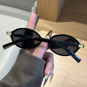 Wholesale Fashion Women <strong>Sunglasses</strong> Polarized UV400 Luxury Vintage Small PC Frame Clear Optical Leopard Print Retro <strong>Sunglasses</strong> - Product Image 4