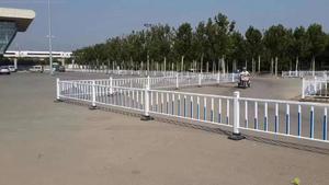 Garde-corps métallique à faible MOQ, sur mesure et galvanisé, pour routes d'aéroport - Product Image 5