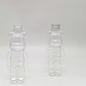 כוס משקה PET סגלגלה וחמודה בנפח 60 מ\\\"ל עם משאבת התזה, הדפסת מסך של עיצוב מצויר למשקאות חלב ותה קרים, מסיכת פנים ושמפו - Product Image 4