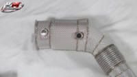 Tuyau d'échappement haute performance en acier inoxydable KM SS304 Heat Shield Euro 6 Catalytic Downpipe pour McLaren 570S 3.8T