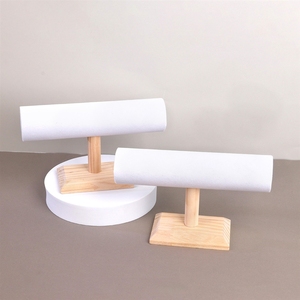 Soporte para pulseras de madera maciza, anillo sólido de una sola capa, exhibidor de terciopelo, accesorio para <span class=keywords><strong>relojes</strong></span> o accesorios de exhibición. - Product Image 1