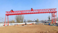 Grue portique à double poutre et double crochet, montée sur rail, capacité 100 tonnes