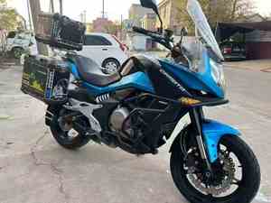 Springwind <span class=keywords><strong>650MT</strong></span> Noir Moto Chinoise Grande Cylindrée 4 Temps Véhicule de Tourisme 1425mm 18L Caractéristiques Personnalisées - Product Image 6