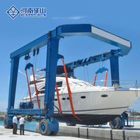Grue de yacht à pneus en caoutchouc de conception légère 150t, Travel Lift marin 200t 300t