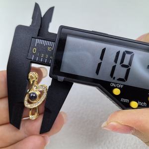 LV012 Je t'aime en 100 langues Projection Fashion Chokers Colliers Hommes Plaqué or 18K Serpent Charm Collier Pendentif Bijoux - Product Image 5