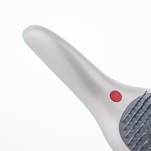 <span class=keywords><strong>VIC</strong></span> + Wave Cepillo de pelo para desenredar Salón de belleza Extensión de masaje personalizada Cuero cabelludo Bolsa rizada Impermeable OEM PCS - Product Image 3