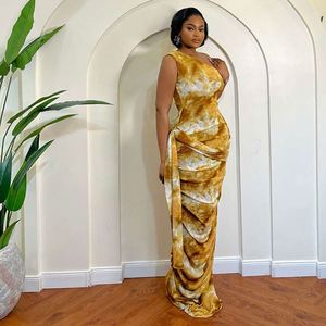 Robe longue d'été personnalisée pour femme, coupe ajustée, sans manches, avec plis à la taille et tissu jacquard velours, vente en gros - Product Image 3