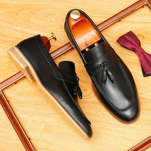 Chaussures Oxford italiennes en cuir rétro pour hommes, sculptées à la main, à lacets, motif floral, pour mariage d'automne, avec fonction respirante - Product Image 3