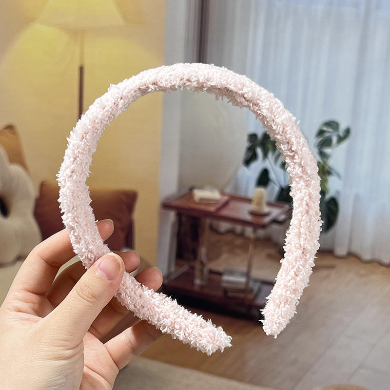 สีชมพูอ่อน (ขนแกะแคชเมียร์)