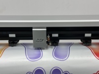 Plotter de Corte Industrial Anycut de 69 Pulgadas, 700 mm/s, 2000 g de Fuerza, Alimentación Automática, Resistente, 220 V, Ecológico, Alta Precisión, 1750 mm