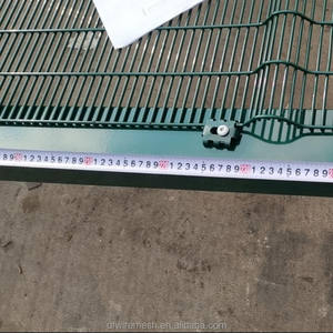 Clôture de sécurité 3D courbée 358 pour une rigidité accrue, treillis soudé anti-escalade pour la protection périmétrique - Product Image 3