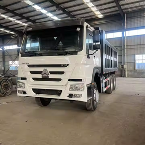 รถดัมพ์ซิโนทรัค ฮาวเวอร์ รถดัมพ์มือสอง รถดัมพ์ 6x4 รถดัมพ์ 371 แรงม้า - Product Image 1