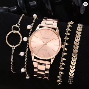 Montres-bracelets haut de gamme pour femmes à la mode Style Hong Kong Bracelet en acier inoxydable Boîtier en alliage Montres polyvalentes pour femmes - Product Image 4