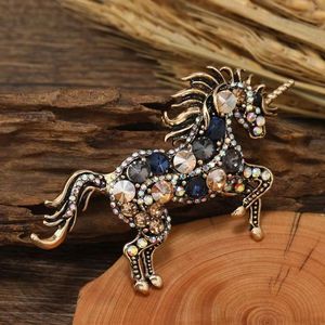 Broche de Unicórnio com Strass para Homens e Mulheres, Acessórios de Joalheria, Presentes para Casais em Festas e Feriados - Product Image 2