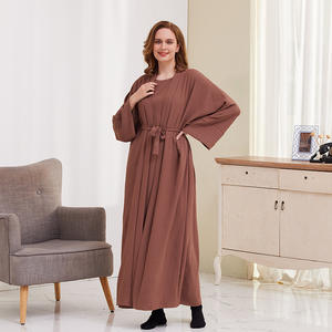 Vente en gros Ensemble deux pièces pour femmes élégante couleur unie robe ceinture Eid Abaya Dubaï Turquie caftan vêtements islamiques en polyester - Product Image 1