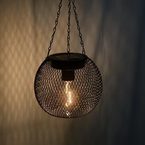 Lanterna Solare Vintage in Metallo Nero con Design a Griglia, Luce LED da Esterno per Giardino, Lanterna a Vento per Feste e Atmosfera - Product Image 5