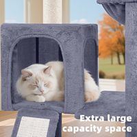 Arbre à chat tout-en-un de 55 pouces avec griffoir et poteaux, hamac de couchage confortable et balles jouets, gris