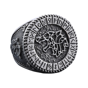Joyería Estilo Vikingo para Hombre, Anillo de Acero Inoxidable, Anillo Vintage con Cabeza de Lobo - Product Image 3
