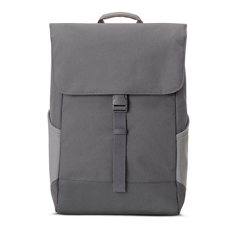 สีเทาเข้ม