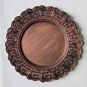 Plateaux multicolores en plastique épais à double placage avec dentelle vintage Courtly Plateau à fruits Assiettes de chargement décoratives - Product Image 4