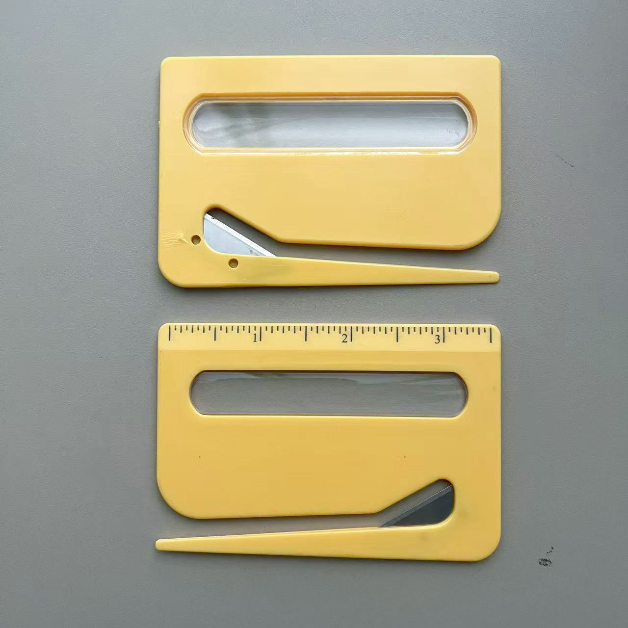 9,4 x 6,3 x 0,31 cm