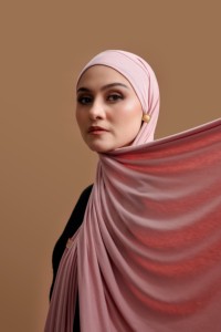 Hiyab Pashmina Instantáneo Versátil Cooltech con Tirantes Ajustables para Uso Diario y Deportivo - Product Image 2