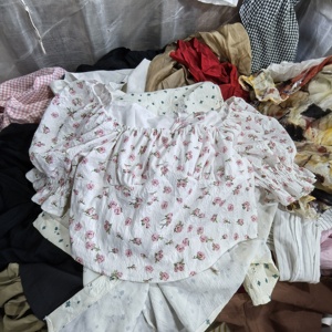 Vêtements d'occasion pour femmes Tops pour femmes Chemisier en coton Ukay Ukay Ballots Vente en gros par <span class=keywords><strong>Kilo</strong></span> - Product Image 5
