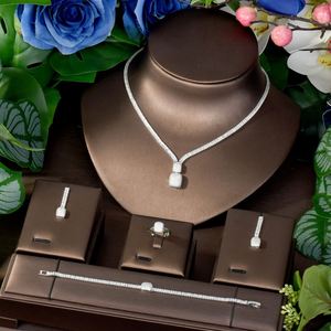 Superbe porte-bonheur petit carré collier et boucles d'oreilles accessoires de banlieue CZ zircone mariée mariage fête Occasion S-154 - Product Image 1