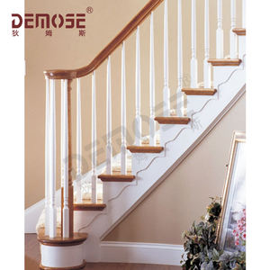 Rampes intérieures en <span class=keywords><strong>bois</strong></span> de style moderne en acier au carbone <span class=keywords><strong>et</strong></span> métal inoxydable Conceptions de rampes d'<span class=keywords><strong>escalier</strong></span> élégantes pour villas balustrades mains courantes - Product Image 1