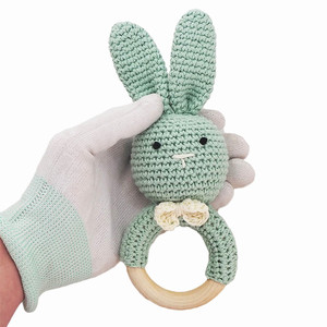CHAUDE Crochet <span class=keywords><strong>Lapin</strong></span> En <span class=keywords><strong>Bois</strong></span> À Mâcher Formation Jouet Sensoriel <span class=keywords><strong>Lapin</strong></span> Hochet À La Main Bûche Mignon Forme Crochet Bébé Hochet <span class=keywords><strong>Anneau</strong></span> De <span class=keywords><strong>Dentition</strong></span> - Product Image 3