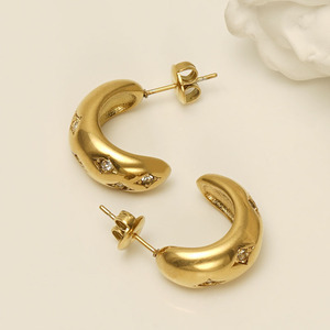 Zogxin Gold Huggie Earrings 18K Titanium Steel Geometric Shape Party Jewelry - Product Image 3
