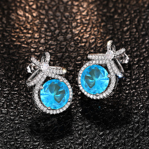 Orecchini Pendenti Geometrici a Fiocco da Donna, Gioielli Eleganti alla Moda, Accessorio Statement per Feste, Design Chic per Uso Quotidiano - Product Image 5
