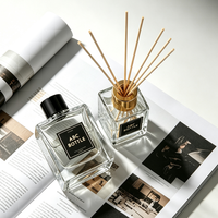 Diffuseur de parfum en verre transparent carré de luxe 50ml 100ml 150ml 250ml Logo personnalisé pour la décoration de la maison et du bureau