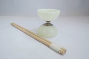 Bâtons de <span class=keywords><strong>diabolo</strong></span> en bois Yiqu (Modè<span class=keywords><strong>le</strong></span> DHSWD) L37cm – Durables et traditionnels pour les jeux en extérieur (Vente en gros) - Product Image 5